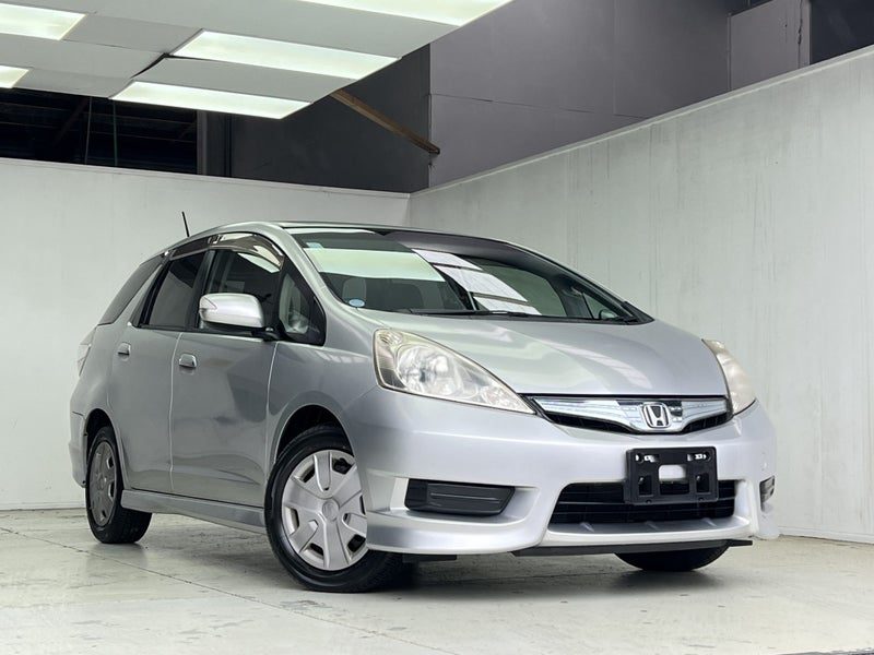 2012 Honda Fit SHUTTLE HYBRID, photo 3