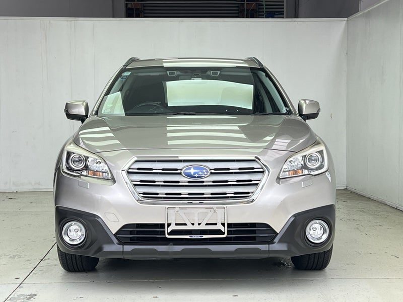 2015 Subaru Outback AWD, photo 2