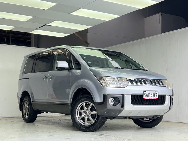 2012 Mitsubishi Delica D5 G POWER-4WD