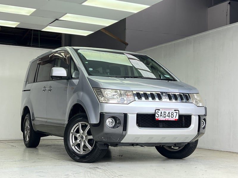 2012 Mitsubishi Delica D5 G POWER-4WD, photo 3