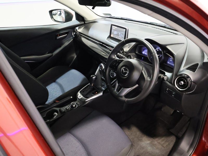 2015 Mazda Demio 13S LOW 32,000 KMS, photo 3