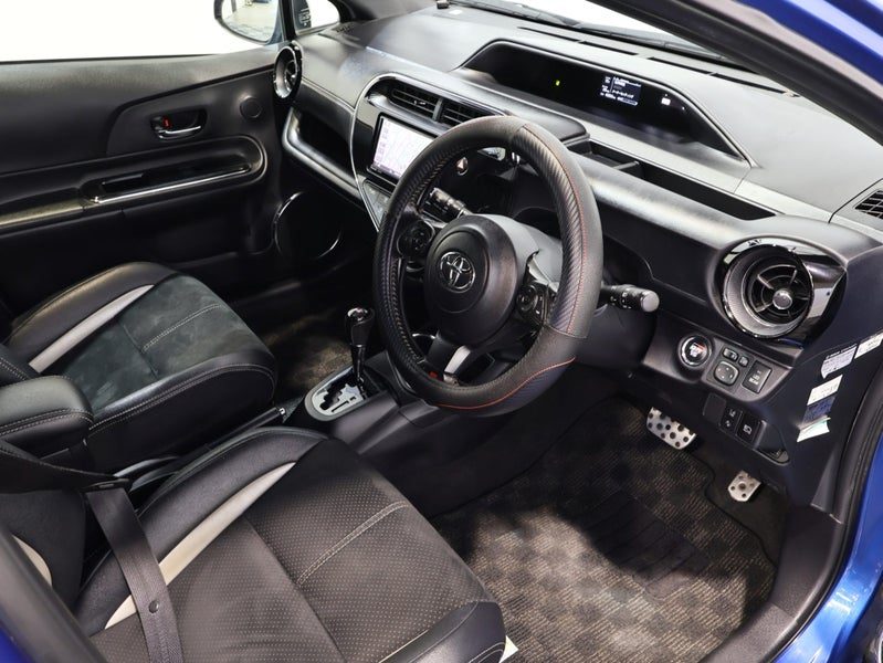 2018 Toyota Aqua G GR SPORT LOW 45,000 KMS, photo 3