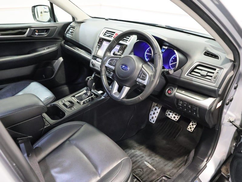 2015 Subaru Outback LIMITED AWD, photo 3