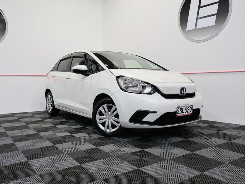 2021 Honda Fit HATCHBACK LOW 60,000 KMS