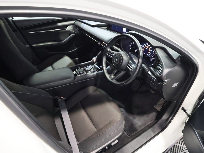 2020 Mazda 3 20S PROACTIVE TOURING, photo 3