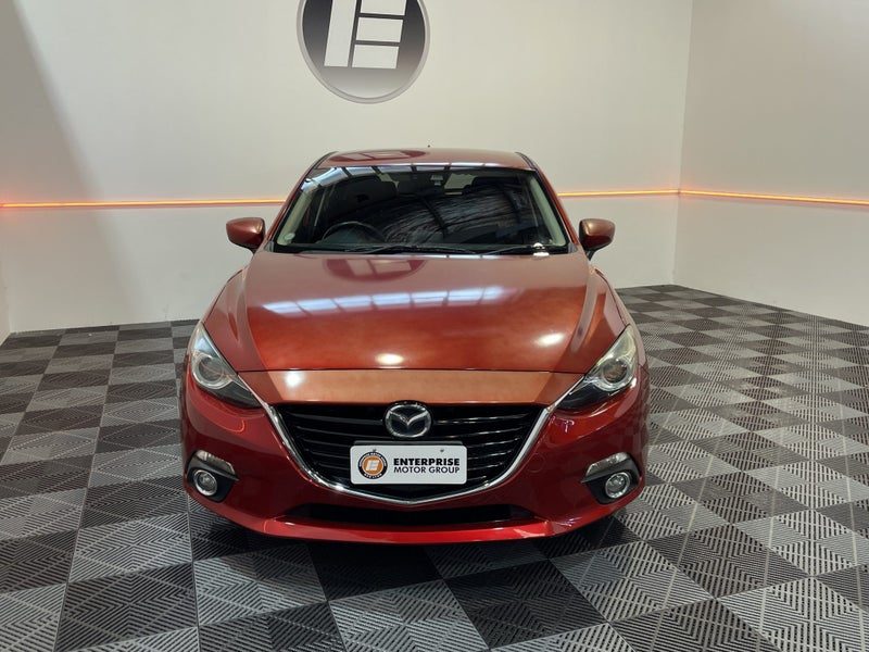 2014 Mazda Axela 15S SPORT, photo 2