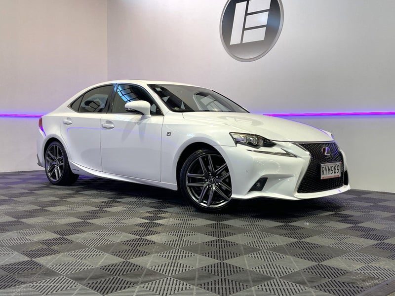 2014 Lexus IS 300h F SPORT
