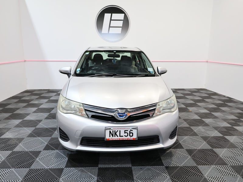 2013 Toyota Corolla HYBRID AXIO, photo 2
