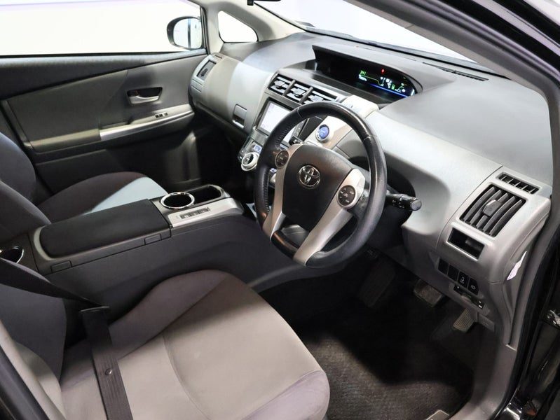 2013 Toyota Prius S ALPHA 7 SEATER, photo 3