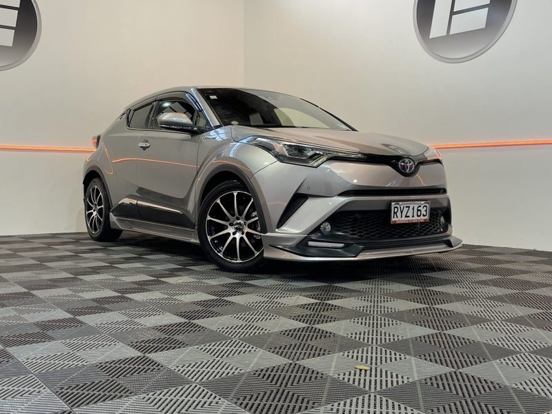2017 Toyota C-HR G HYBRID LOW 60,000 KMS, main photo