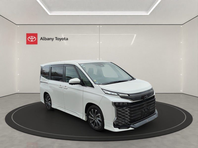 2025 Toyota Voxy Hybrid
