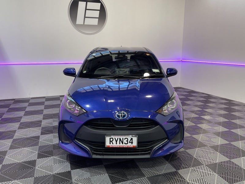 2021 Toyota Yaris HYBRID X NEWER SHAPE, photo 2