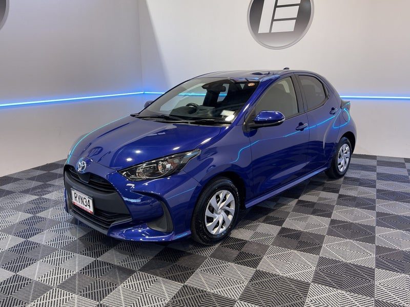 2021 Toyota Yaris HYBRID X NEWER SHAPE, photo 3