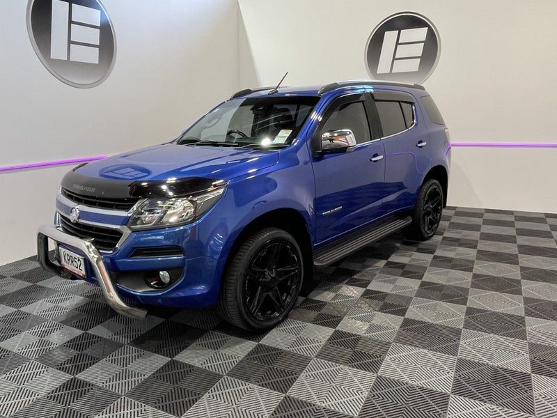 2017 Holden Trailblazer LTZ 4WD - 7 SEATER, photo 3
