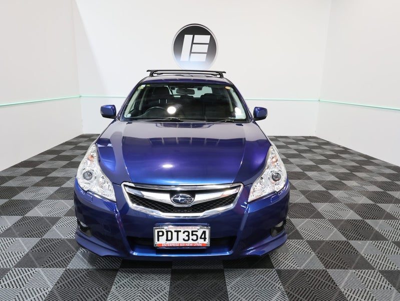 2011 Subaru Legacy AWD WAGON, photo 2