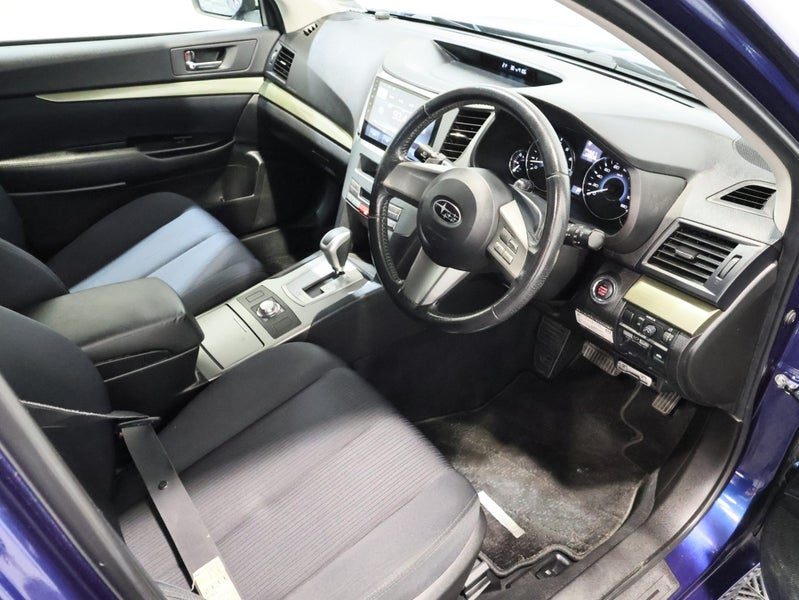 2011 Subaru Legacy AWD WAGON, photo 3