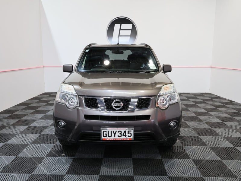 2013 Nissan X-Trail AWD DIESEL SUV, photo 2