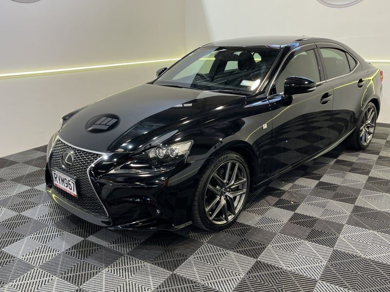 2015 Lexus IS 200t F SPORT GOOD LOOK, photo 3
