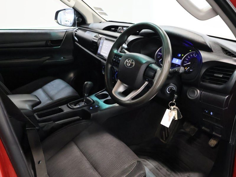 2016 Toyota Hilux SR 2.8 DIESEL TURBO, photo 3