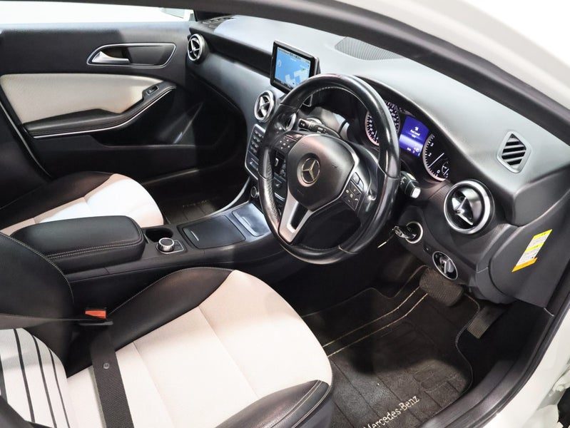 2014 Mercedes-Benz A 180 STYLE LOW 45,000 KMS, photo 3