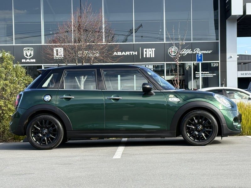 2015 MINI Cooper S 2.0L Turbo, photo 2