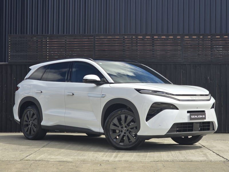 2026 BYD Sealion 8 Dynamic PHEV, main photo