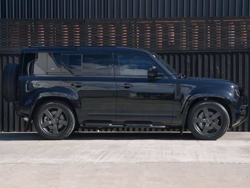 2022 Land Rover Defender 110 D300 X-Dynamic SE, photo 2