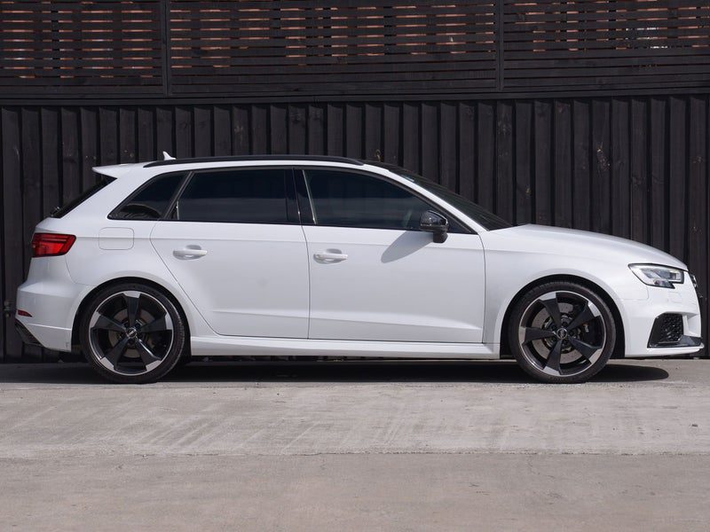 2017 Audi RS3 Quattro Sportback 2.5L, photo 2