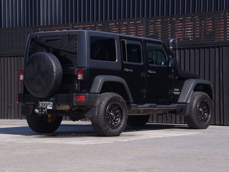 2016 Jeep Wrangler Sport Diesel Manual, photo 3