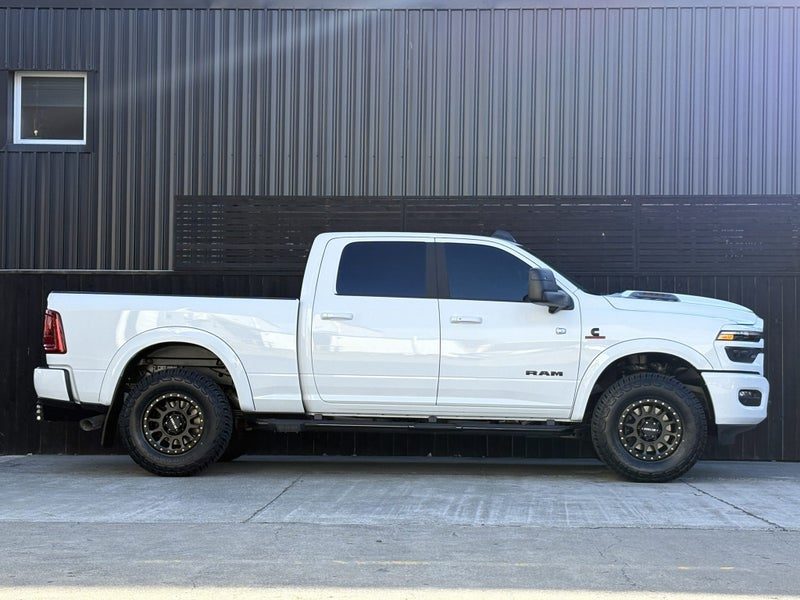 2026 Ram 3500 Laramie Cummins High Output, photo 2