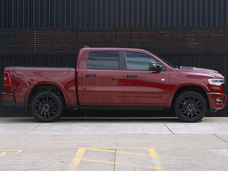 2026 Ram 1500 Limited Hurricane, photo 2