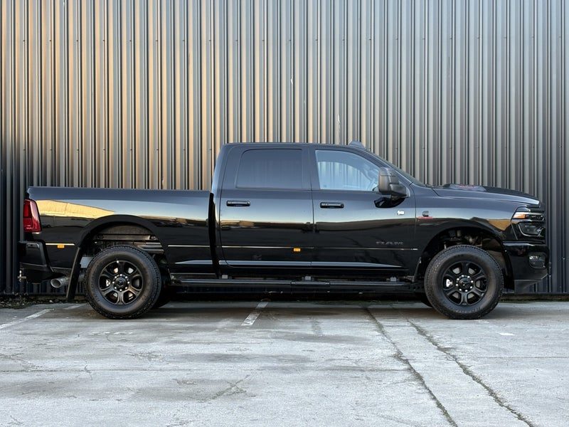 2026 Ram 2500 Night Edition, photo 2