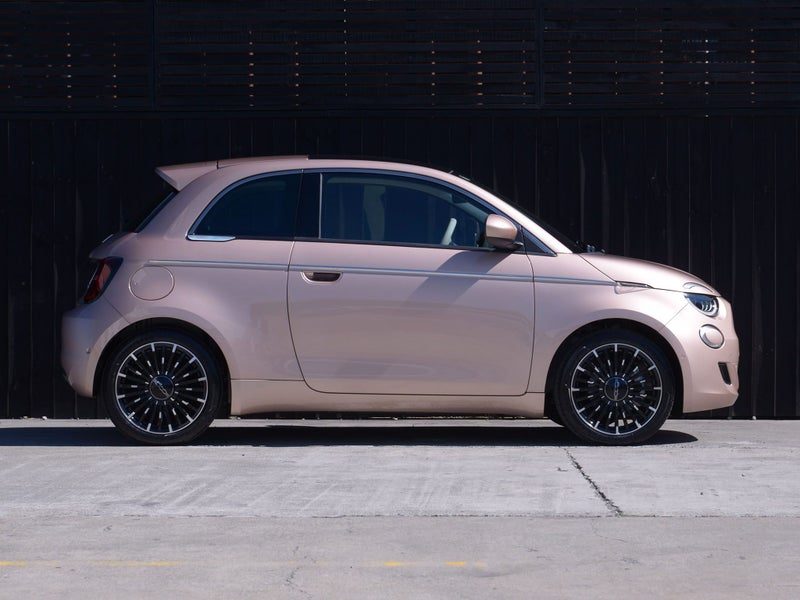 2026 Fiat 500 E Icon, photo 2