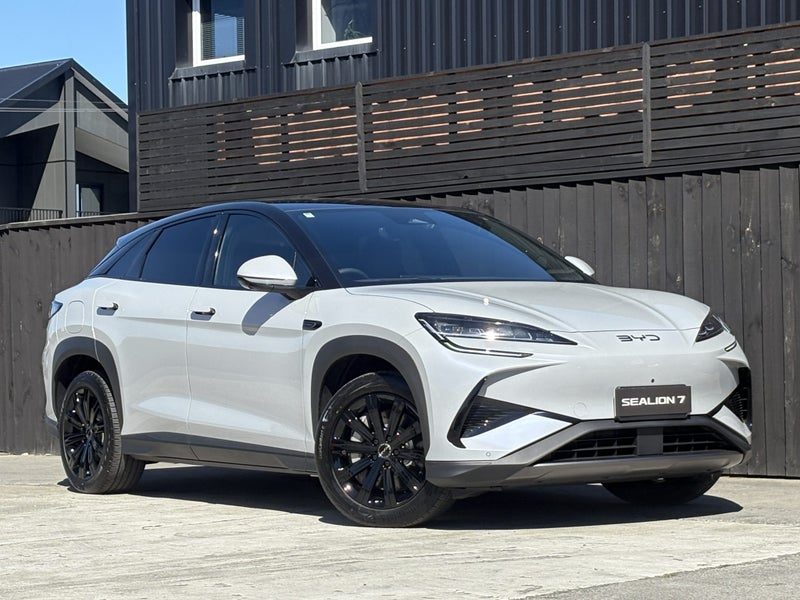 2026 BYD Sealion 7 Premium Black Edition