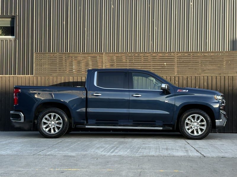 2022 Chevrolet Silverado 1500 LTZ Prem Tech Pack, photo 2