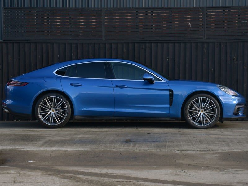 2017 Porsche Panamera 4S, photo 2