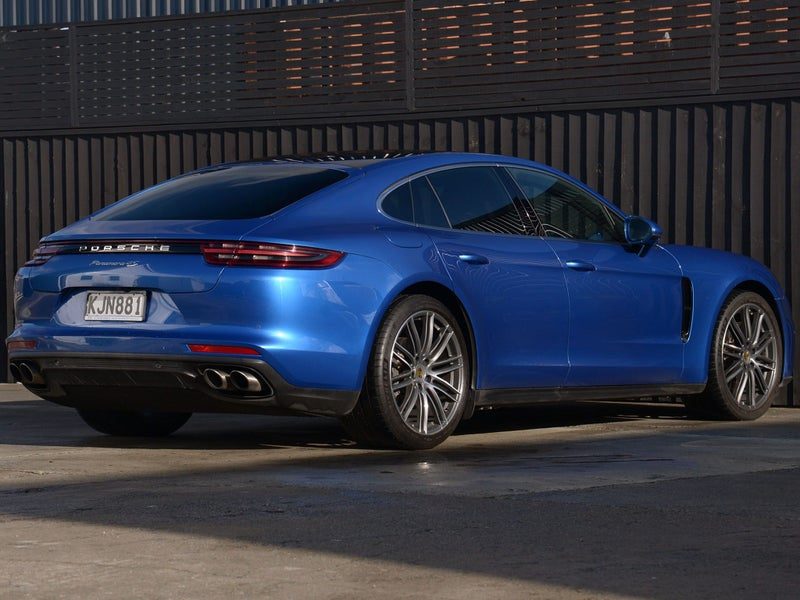 2017 Porsche Panamera 4S, photo 3