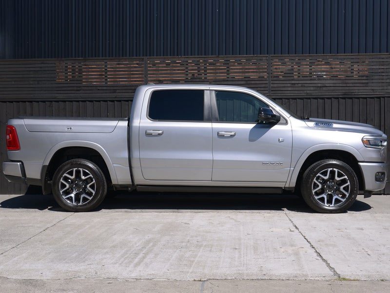 2026 Ram 1500 Laramie Sport SST 4X4, photo 2