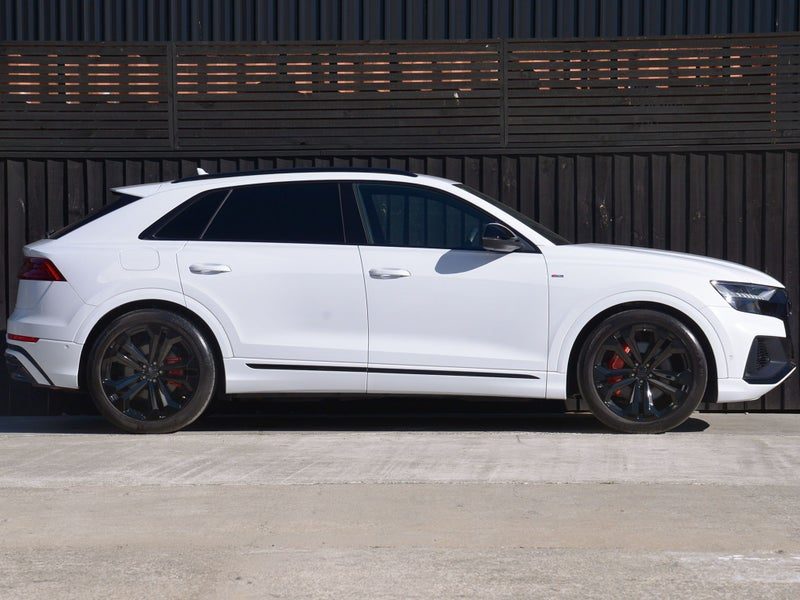 2019 Audi Q8 55 TFSI S-Line Quattro, photo 2