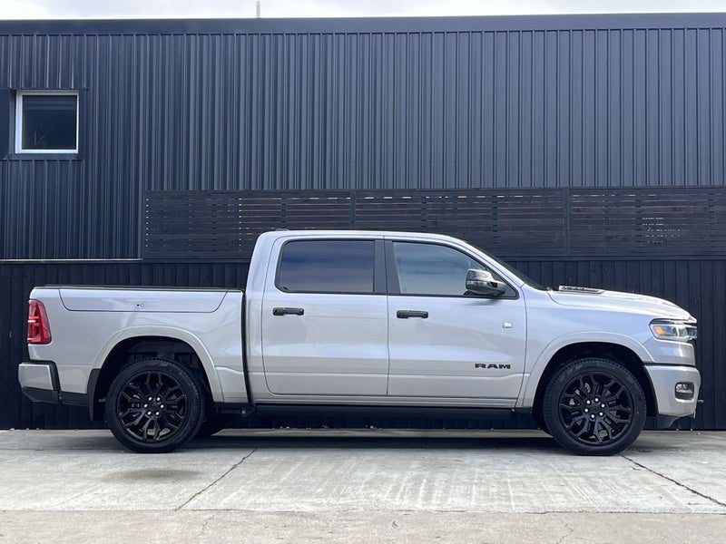 2026 Ram 1500 Limited Hurricane, photo 2