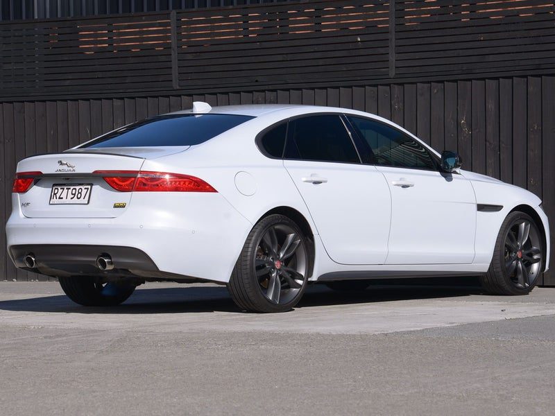 2019 Jaguar XF 300 Sport, photo 3