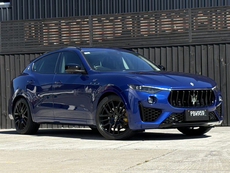 2022 Maserati Levante Gt Hybrid Nerissimo Package
