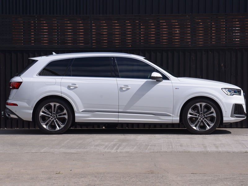 2021 Audi Q7 S-Line 55 TFSI 250KW Quattro 7 Seat, photo 2