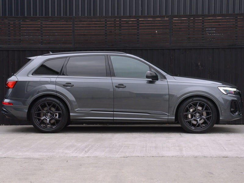 2025 Audi Q7 50 TDI S-Line Dynamic Black Edition, photo 2