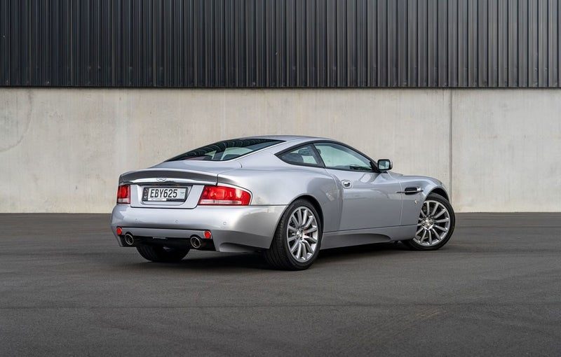 2003 Aston Martin Vanquish V12 Coupe, photo 2