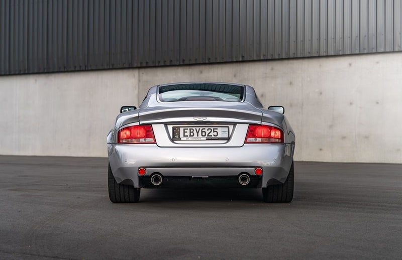2003 Aston Martin Vanquish V12 Coupe, photo 3