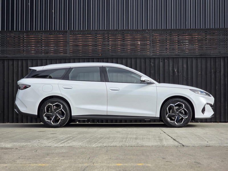 2026 BYD Seal 6 Touring Premium Phev, photo 2