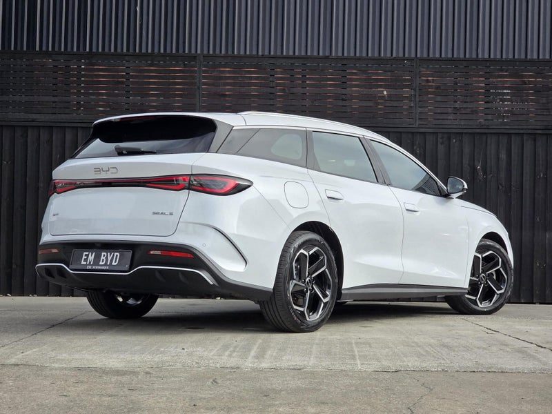 2026 BYD Seal 6 Touring Premium Phev, photo 3