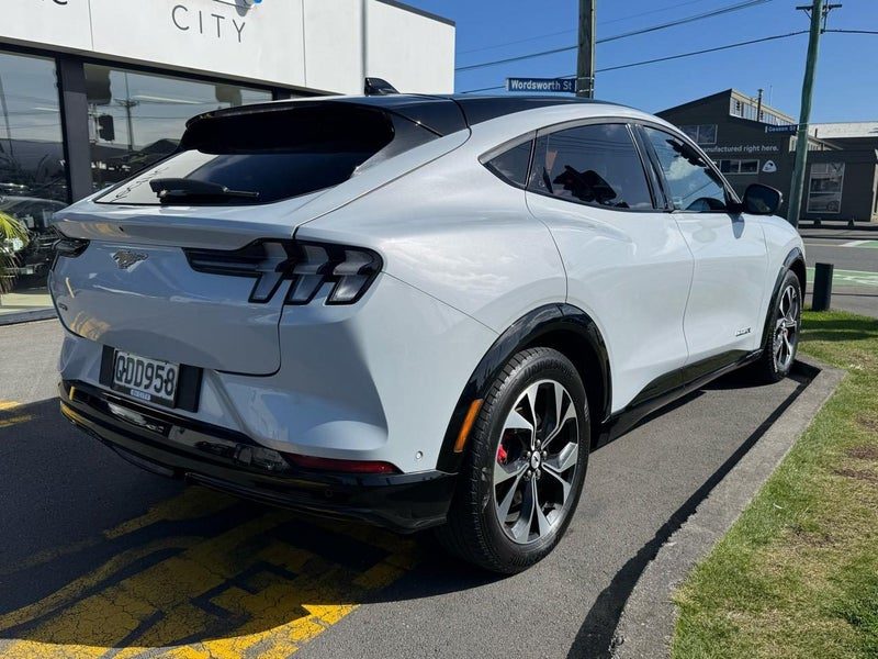 2023 Ford Mustang Mach-E AWD 98KWH/EV/4WD/CVT, photo 3