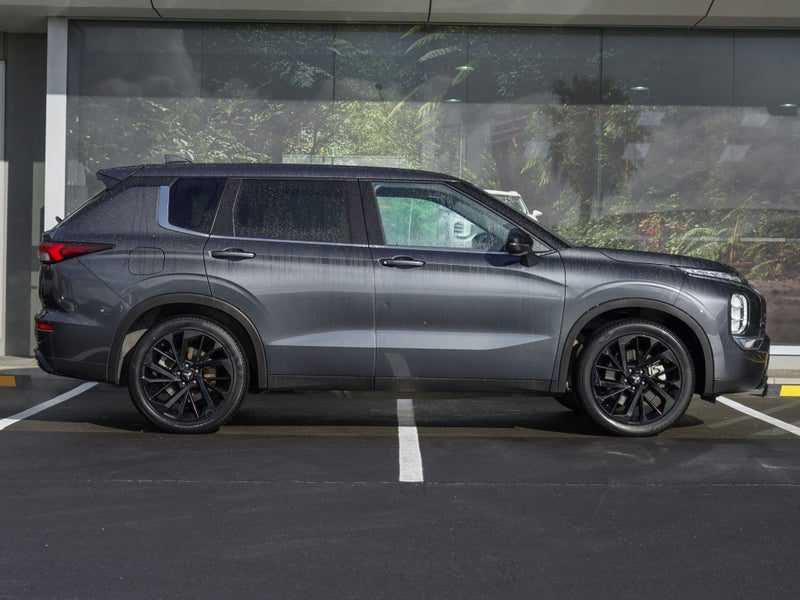 2024 Mitsubishi Outlander Sport 7 Seater, photo 3